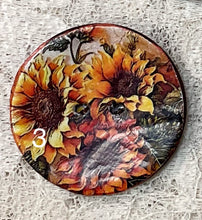 Load image into Gallery viewer, 1.18” Buttons-sunflowers- assorted- Handcrafted -price is per button