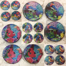 Load image into Gallery viewer, 1.5” Buttons Birds and Flowers Assorted Patterns Great Adirondack Yarn