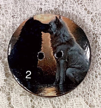 Load image into Gallery viewer, 1.18” buttons-wolf patterns-assorted-great-adirondack-yarn-price is per button
