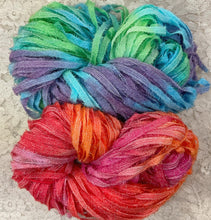 Load image into Gallery viewer, Ribbon Yarn 75 yds with crystal flash aran wt hand dyed Hydrangea- Peaches
