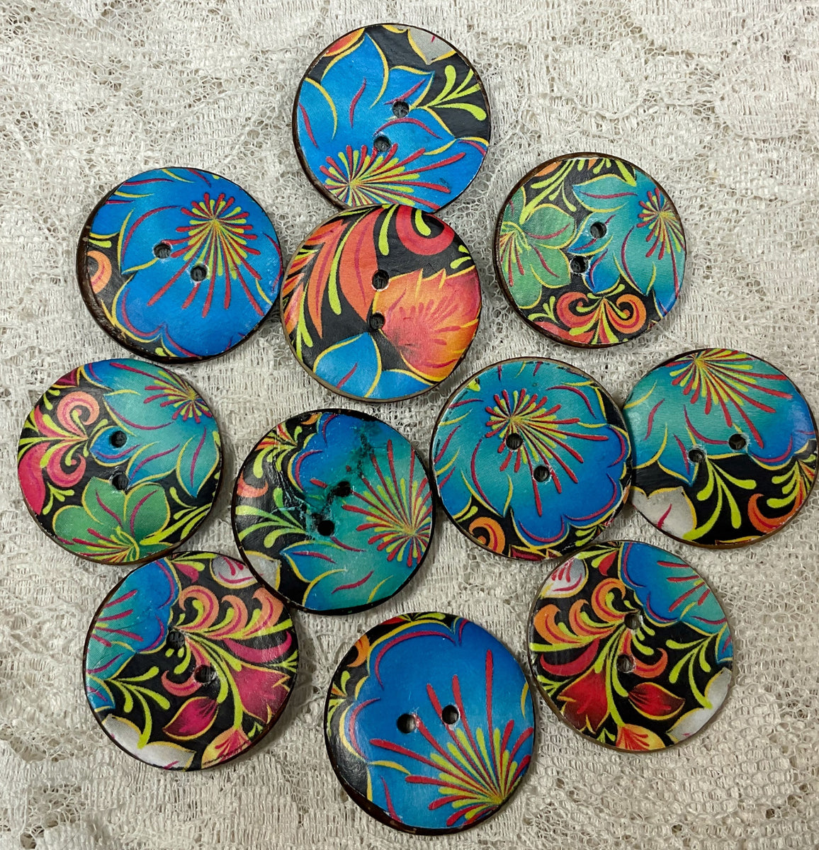 1” Buttons -Folk art Pattern -blues-Handcrafted Great Adirondack Yarn ...